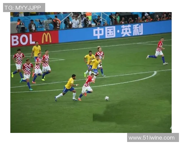 世界杯经典对决墨西哥勇战巴西激情碰撞引发全球关注 世界杯经典对决墨西哥勇战巴西激情碰撞引发全球关注